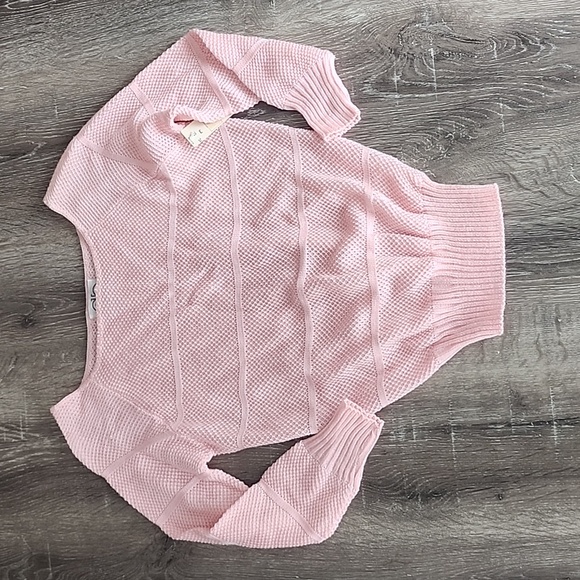 NEW! Vintage dB by David Brett Wide Neck 3/4 Sleeve Light Weight Knit Sweater - Picture 1 of 7